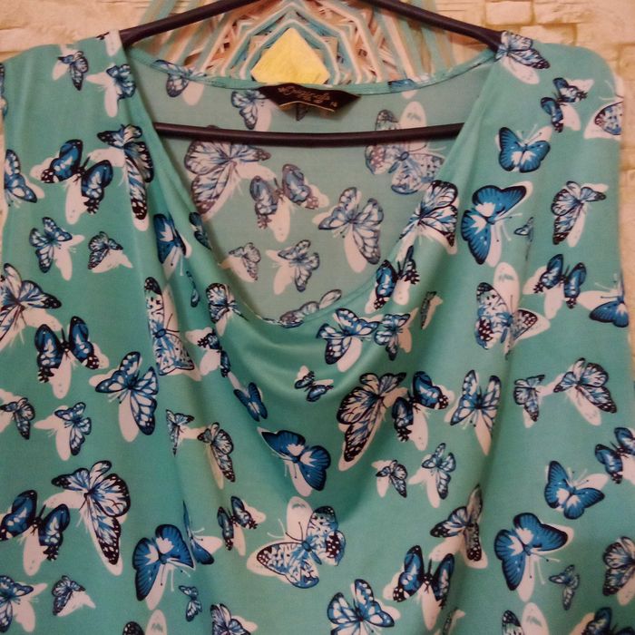 Футболка женская