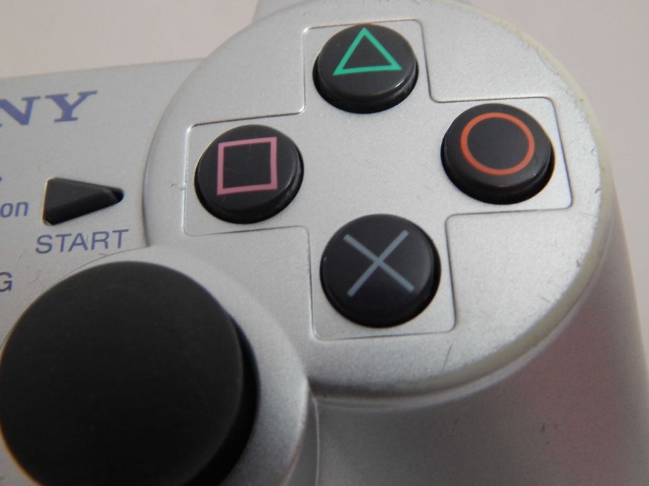 Oryginalny Srebrny Silver kontroler gamepad DualShock 2 do PlayStation 2 Sony stan dobry