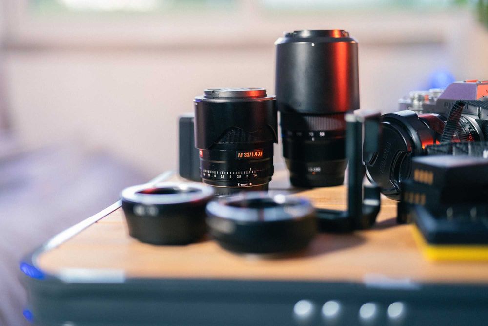 Pack Fujifilm X-T3 + 3 lentes + Fringer EF-FX Pro II + cage + baterias