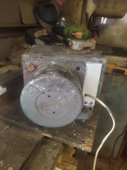 Мотор редуктор на 220v