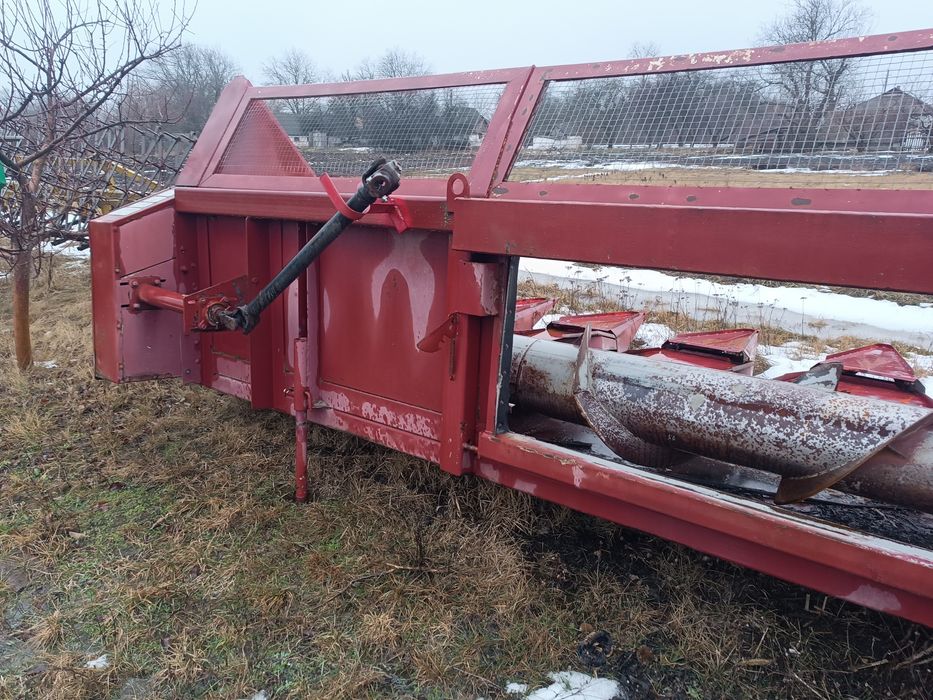 Продам соняшникову жатку Falcon 870