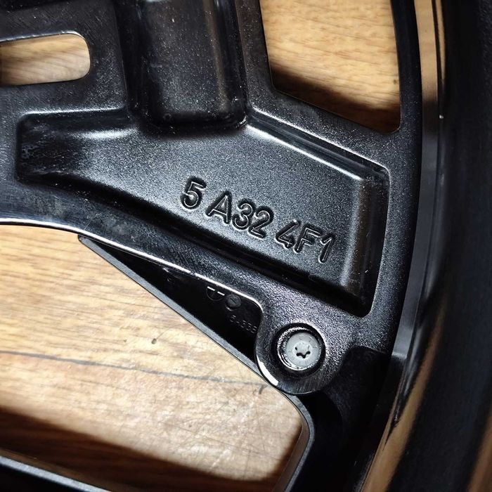 R20 8.5J-10J оригінал BMW 5 i5 G60 G61 стиль 940M диски бмв