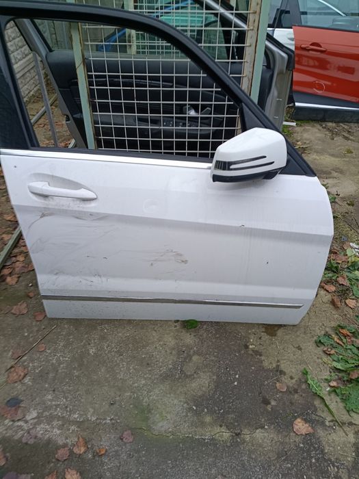 Mercedes GLK drzwi prawe lewe przód tył