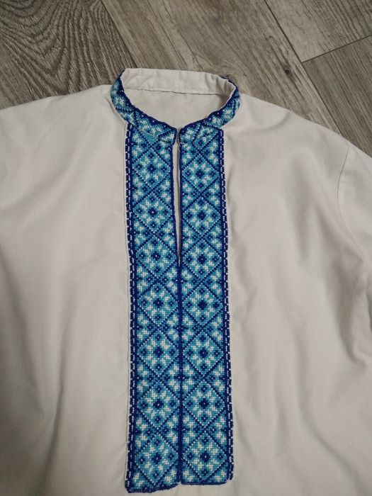 Вишита сорочка, 10-12 р.