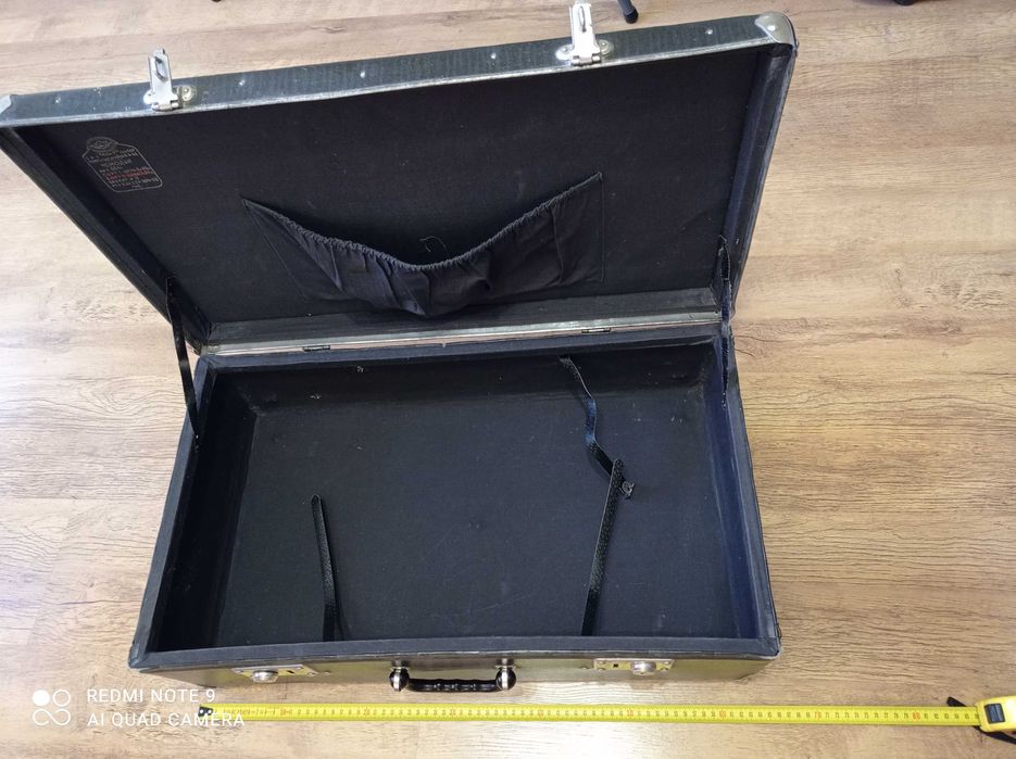 Чемодан старый СССР.