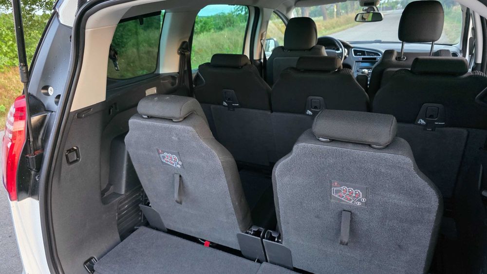 Peugeot 5008 2014 7 місць дизель 1.6 - генератор на колесах