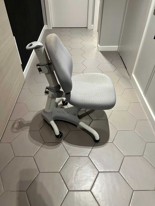 Krzesło dziecięce Spacetronik szare 90-170cm