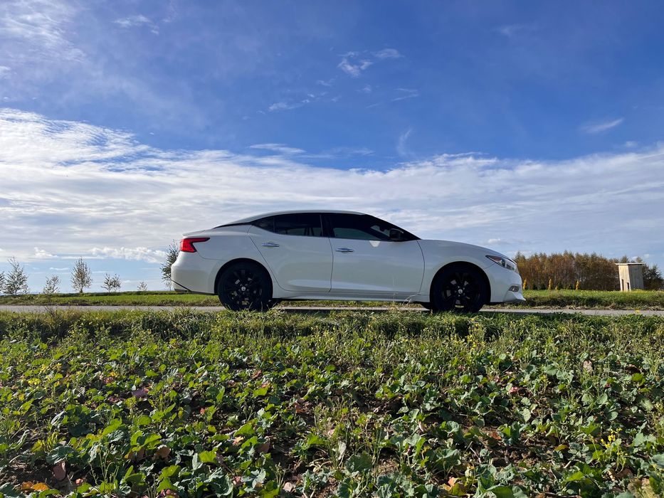 Nissan Maxima