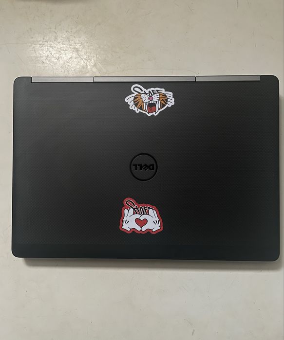 DELL Precision 7520 Quadro - ПОТУЖНА Графічна станція від DELL