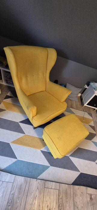 Fotel Ikea "uszak" żółty