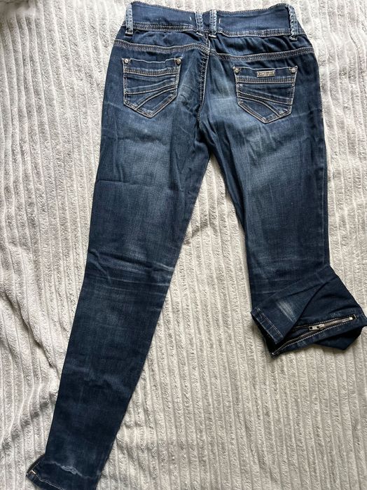 Віддам безкоштовно речі