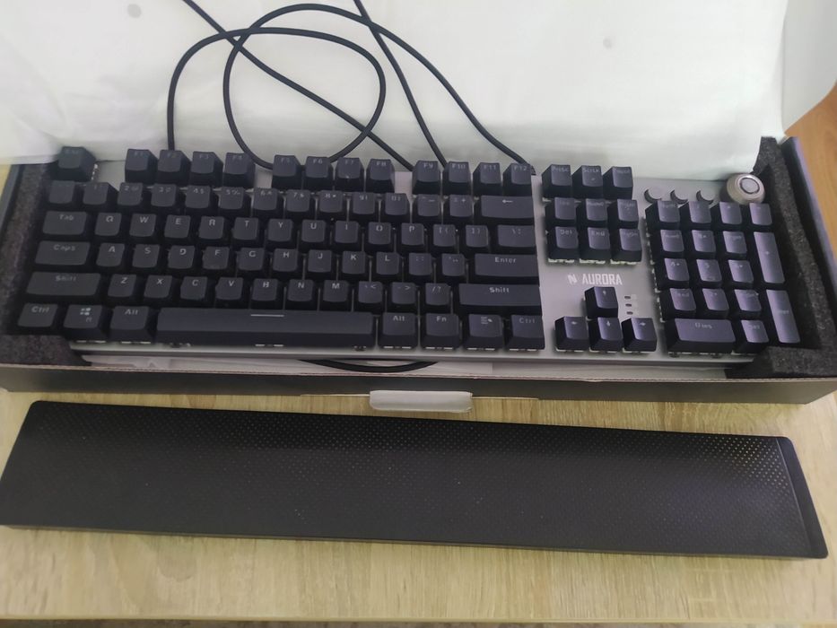 Klawiatura mechaniczna Aurora K-4