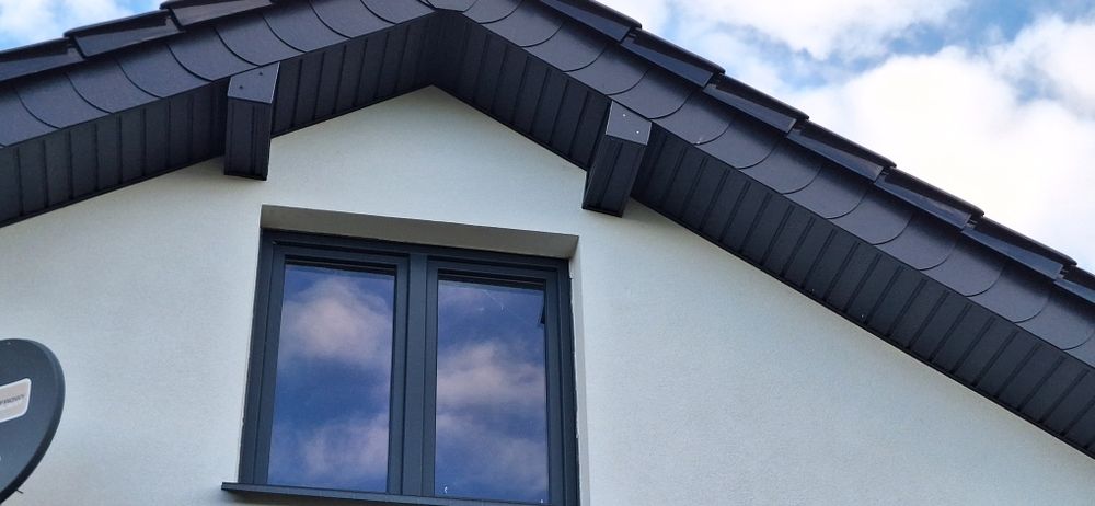 Malowanie podbitek i elewacji,tynki strukturalne,malowanie  wnętrz