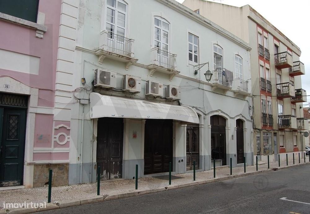 Prédio no centro de Vila Franca de Xira
