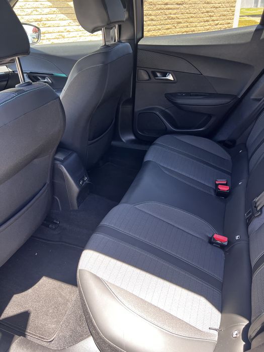 Peugeot 2008 1.2 130 cv