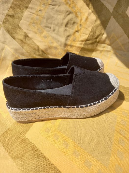 Балетки Эспадрильї