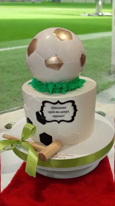 Домашні торти, святковий кенді бар, короваї  на замовлення