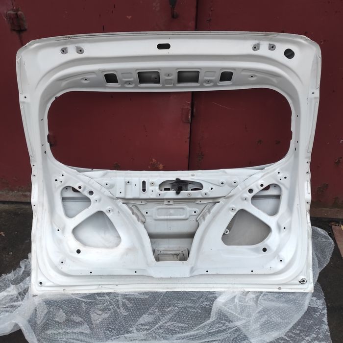 Ляда, задня кришка honda hr-v 15-22