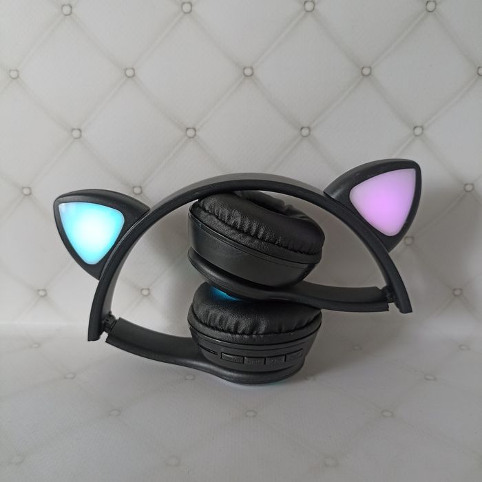 Дитячі блютуз Навушники з кошачими вушками Cat VIV-23M з підсвіткою