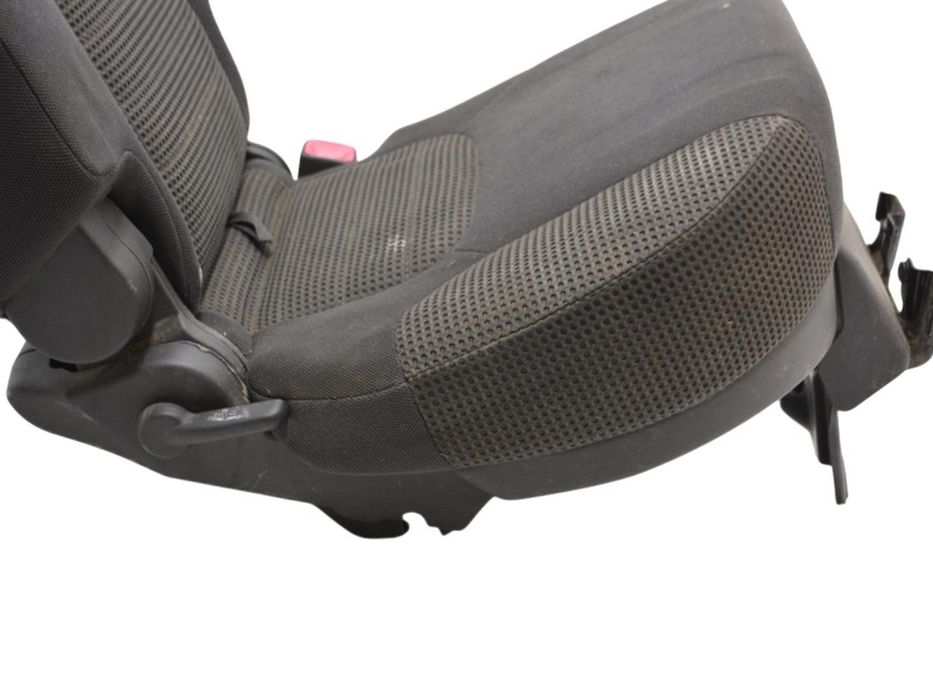 Сидіння заднє праве NISSAN PATHFINDER R51 2005-2014 (2 ряд) 88300EB102