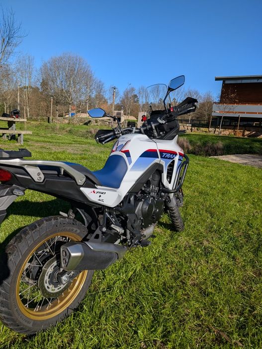 Honda Transalp 750