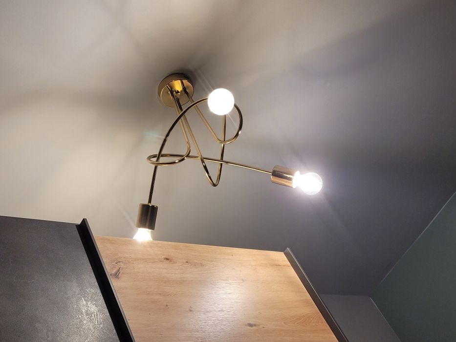 Lampa wisząca Kolor złoty. Stan idealny
