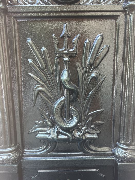 Zlew przyscienny sygnowany CROWN wodnik fontanna odnowiony