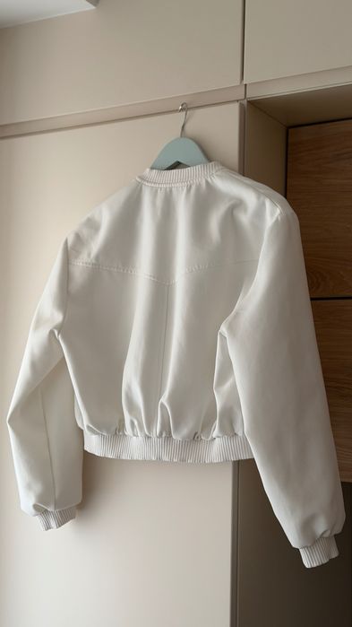 Бомпер     білий