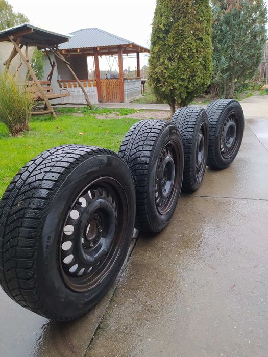 Зимові колеса на сталевих дисках