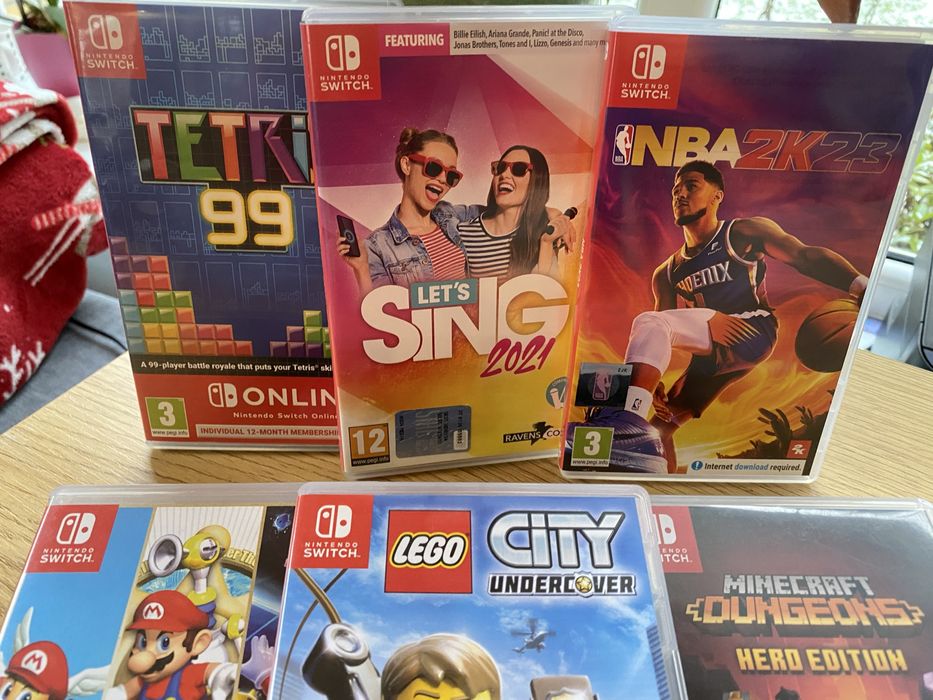 Nintendo Swich w stanie bardzo dobrym plus zeztaw gier