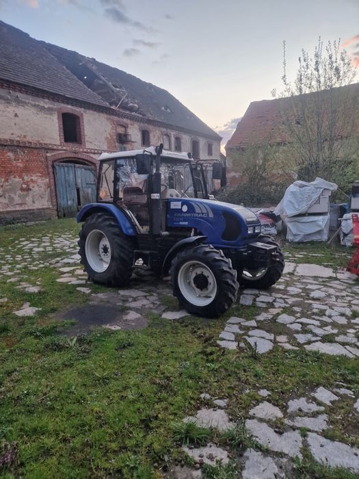 Ciągnik Farmtrac Rezerwacja