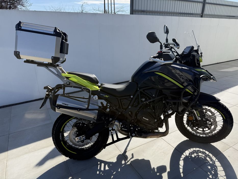 Benelli 702 x como Nova (120kms)