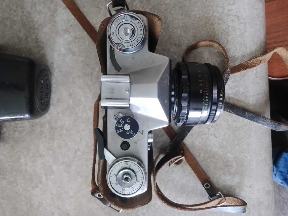 Фотоапарат Зенит-E з об'єктивом Helios 44-2 + чехол. В хорошому стані.