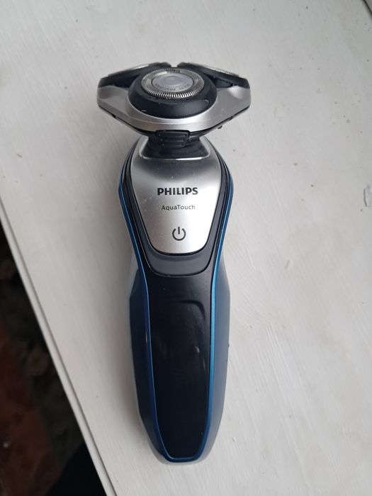 Бритва Philips AquaTouch