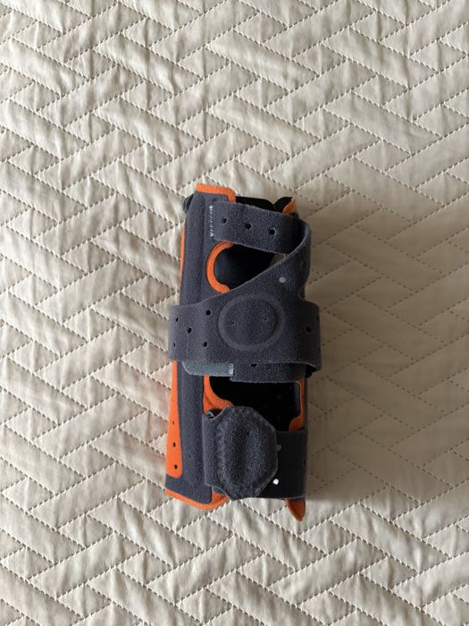 Orteza/ stabilizator nadgarstka