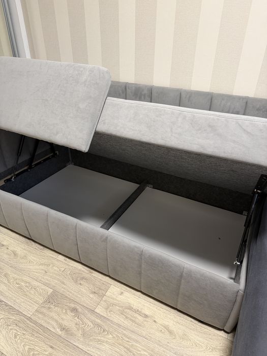 Дитяче мʼяке ліжко