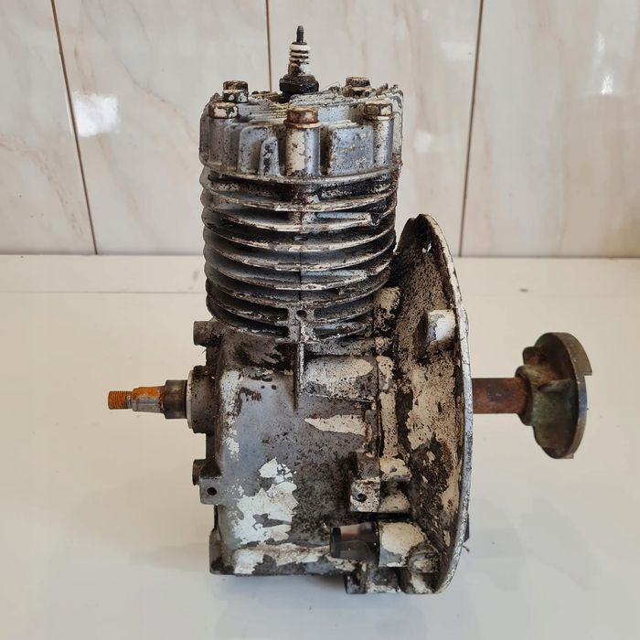 Tecumseh Lav 30 Silnik Cylinder Tłok Wał Głowica Sprawny