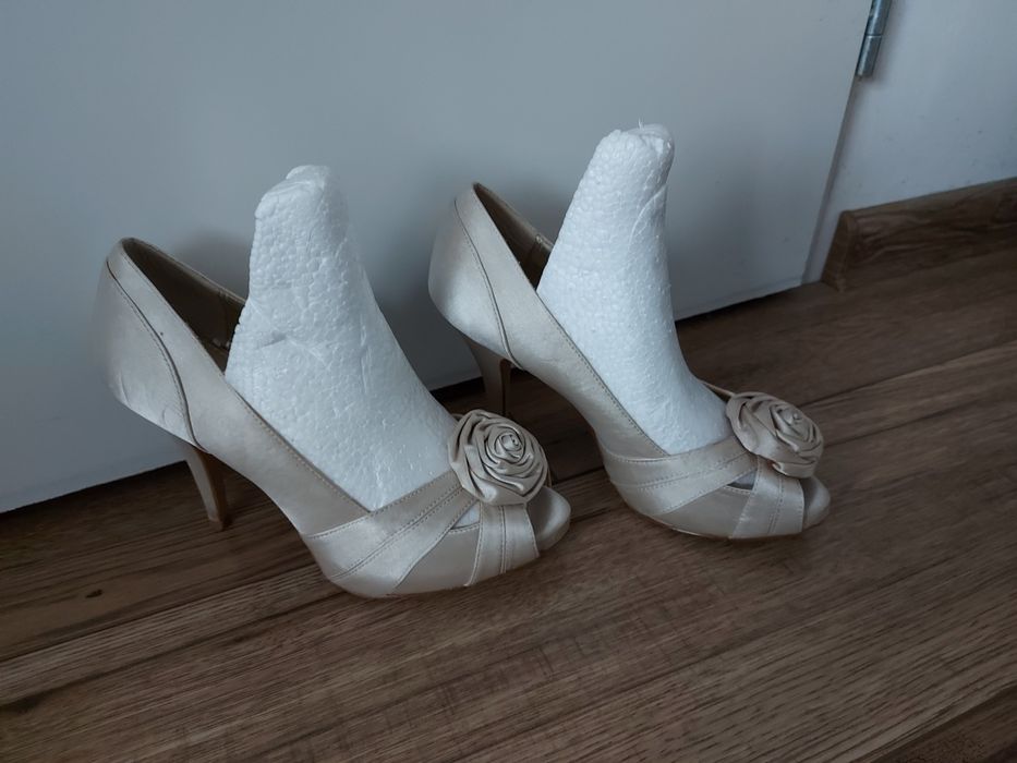 Buty ślubne Redherring satynowe r. 38 ecru