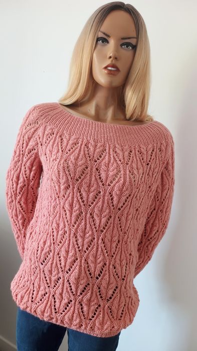 Swetr ręcznie robiony na drutach