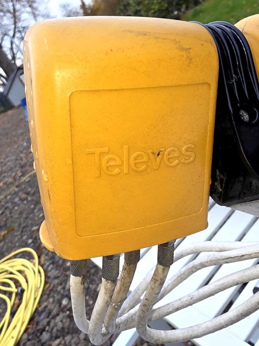 Antena satelitarna Inverto z konwerterem Televes uchwyt gratis