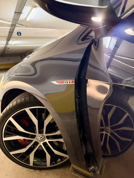VW Golf GTI Performance  230cv (todo original)