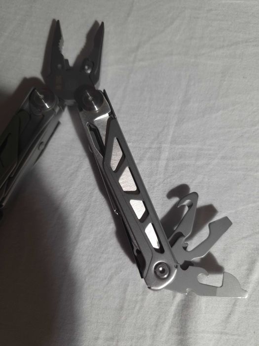 Narzędzie Multitool M-TAC