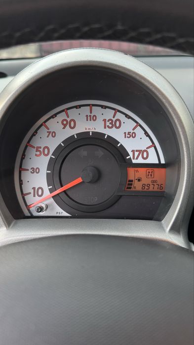 Продам пижо 107 2013 рік