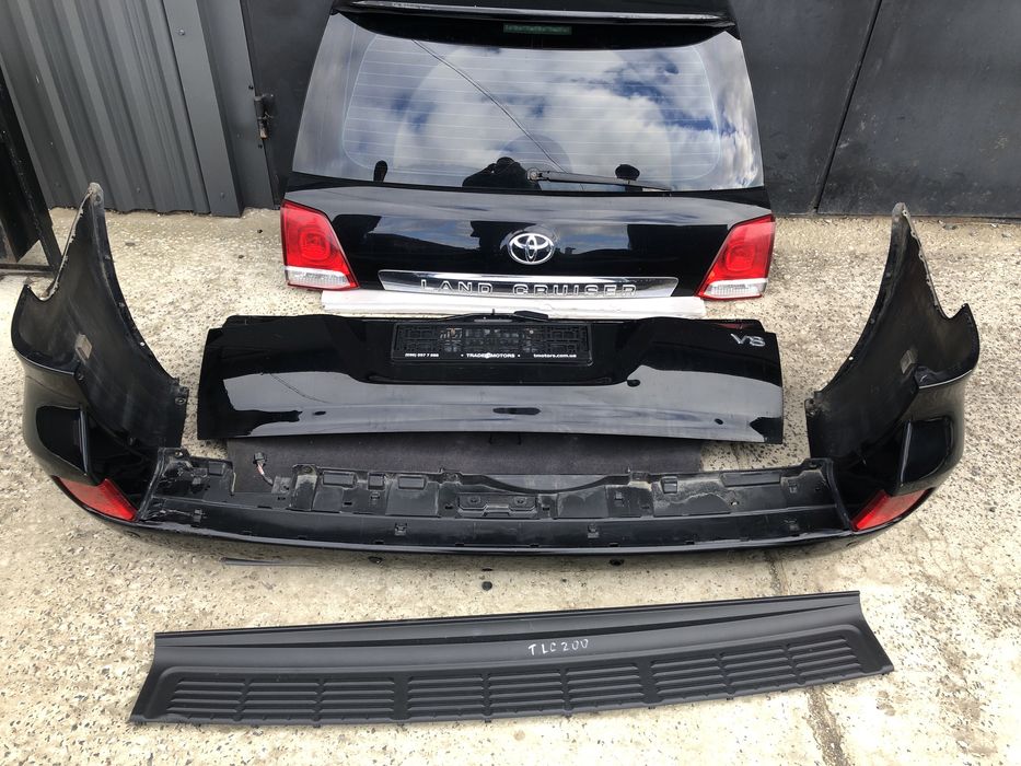 Кришка багажника Toyota Land Cruiser 200 Ляда багажника LC200