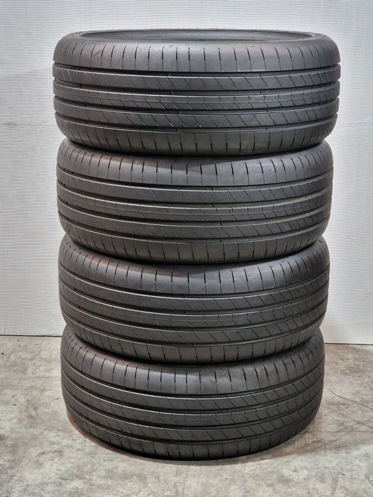 [Como Novos] 4 Pneus 255/40R21 GOODYEAR (EV)