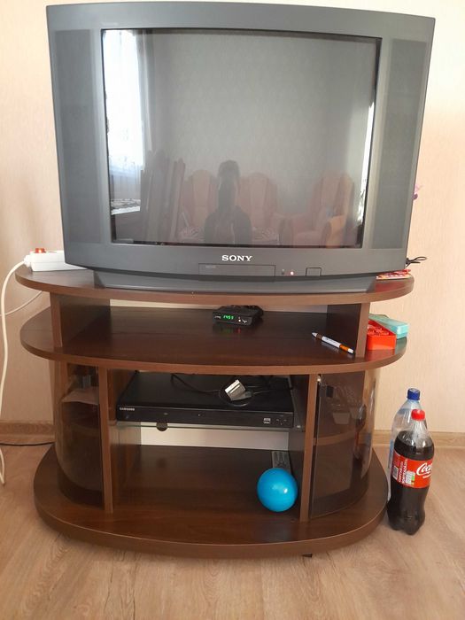 тумба під телевізор