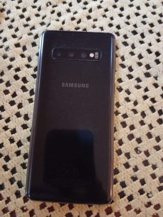 Sprzedam telefon Samsung s10