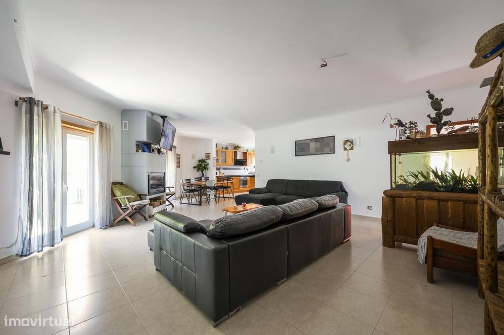 Moradia Isolada T4 com jardim, Carvalhal, Grandola