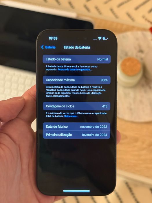 iPhone 15 Preto (base, não Pro - ainda com iOS 18)