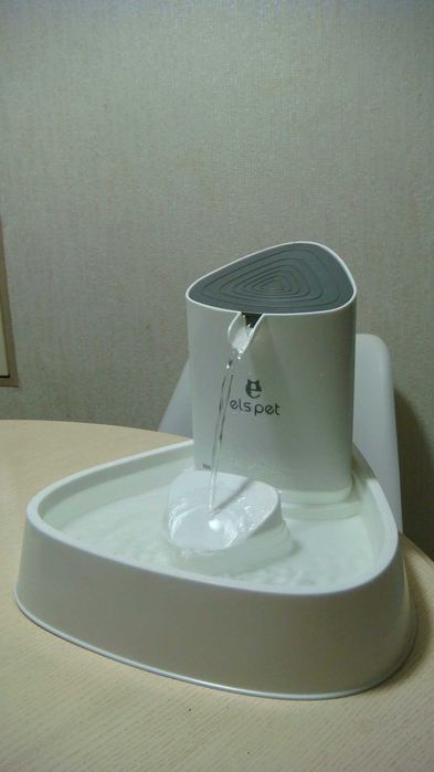 Поилка - фонтан ELS PET B301 для котов и собак (290 х 285 х 220 мм)